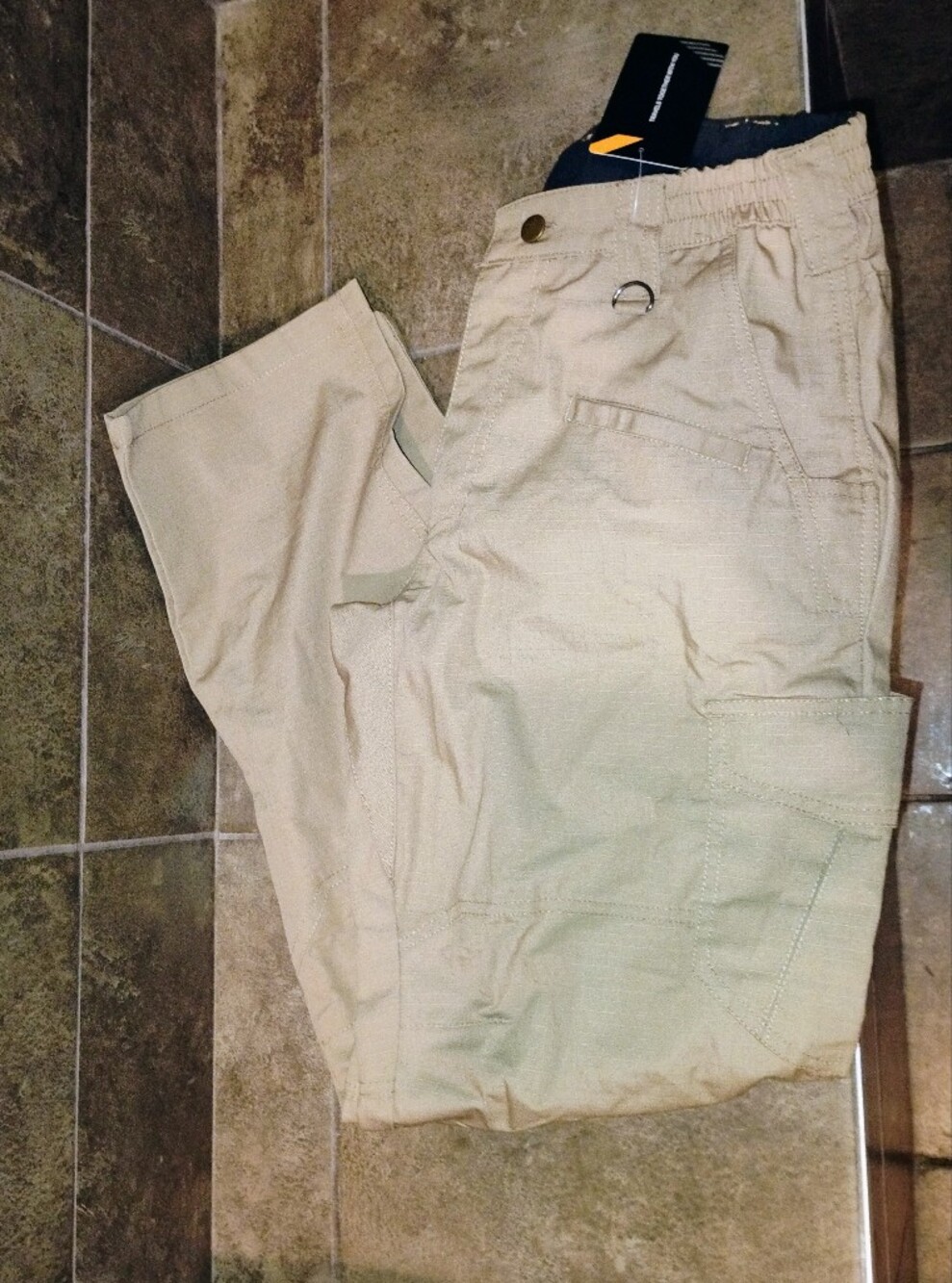 Men's Khaki Utility Cargo Pants with Elastic Waist and Cargo Pockets